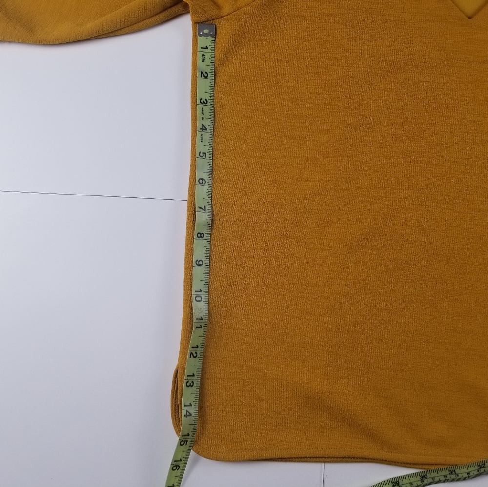 Blouse - Picture 7 of 10
